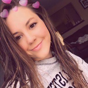 Meet your Posher, Leah